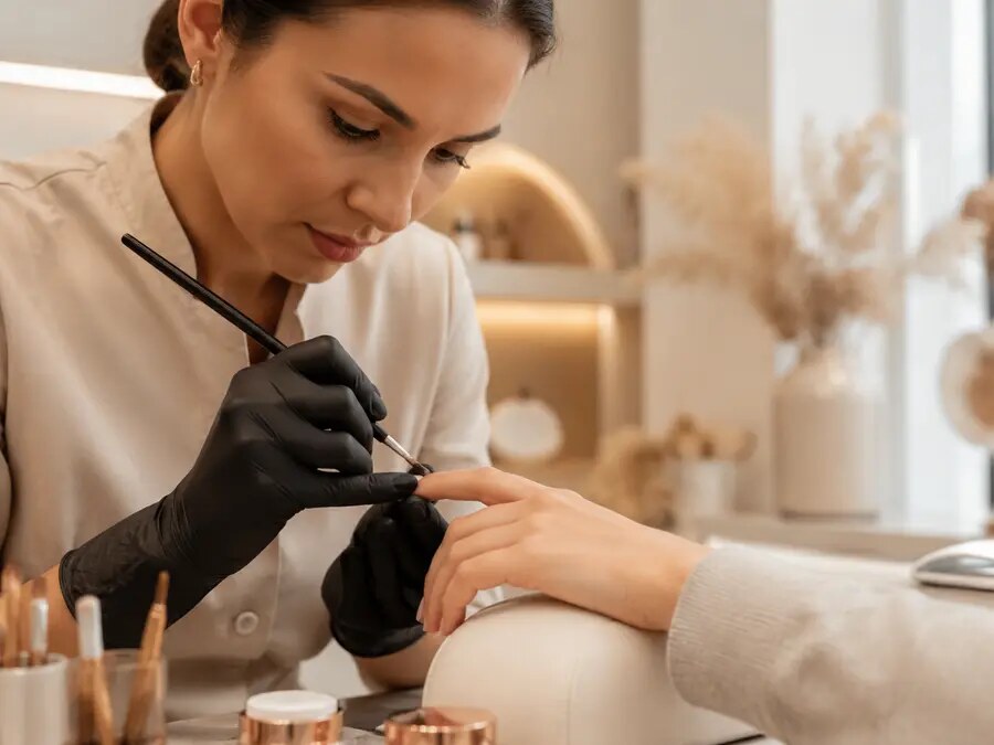 BIAB & manicure bij Beauty Paradise